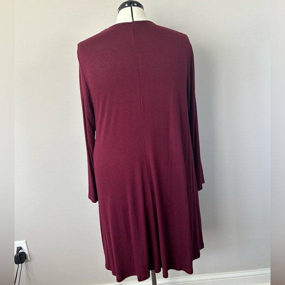 Old Navy Lightweight Sweater Dress - Picture 3 of 5